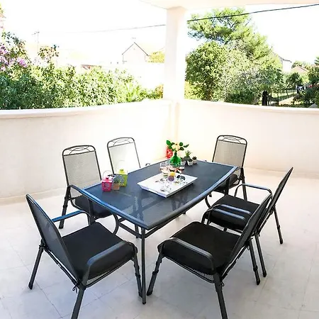 Dot Deluxe * Supetar