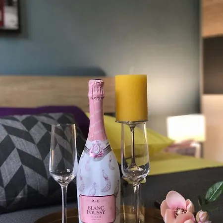 Apartment Dot Deluxe *