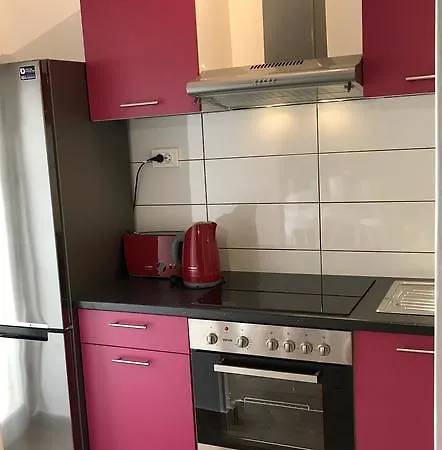 Apartment Dot Deluxe