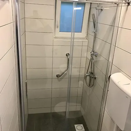 Dot Deluxe Apartment