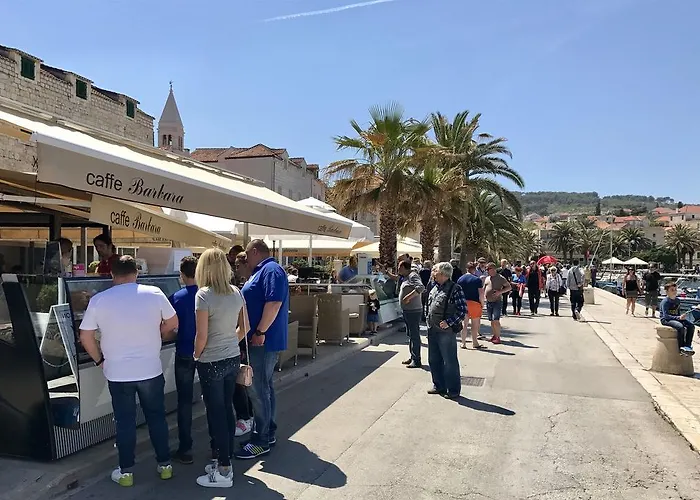 Apartman Dot Deluxe *