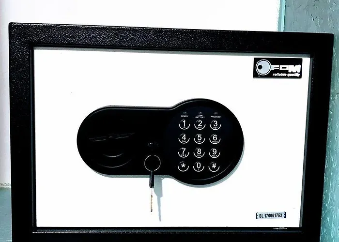 Dot Deluxe * Supetar